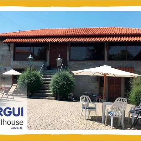 Bergui Guesthouse - Гімарайнш Екстер'єр фото