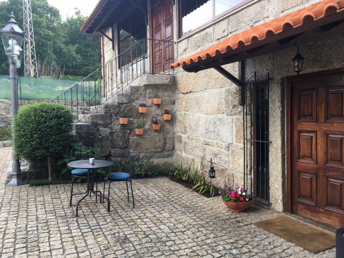 Bergui Guesthouse - Гімарайнш Екстер'єр фото
